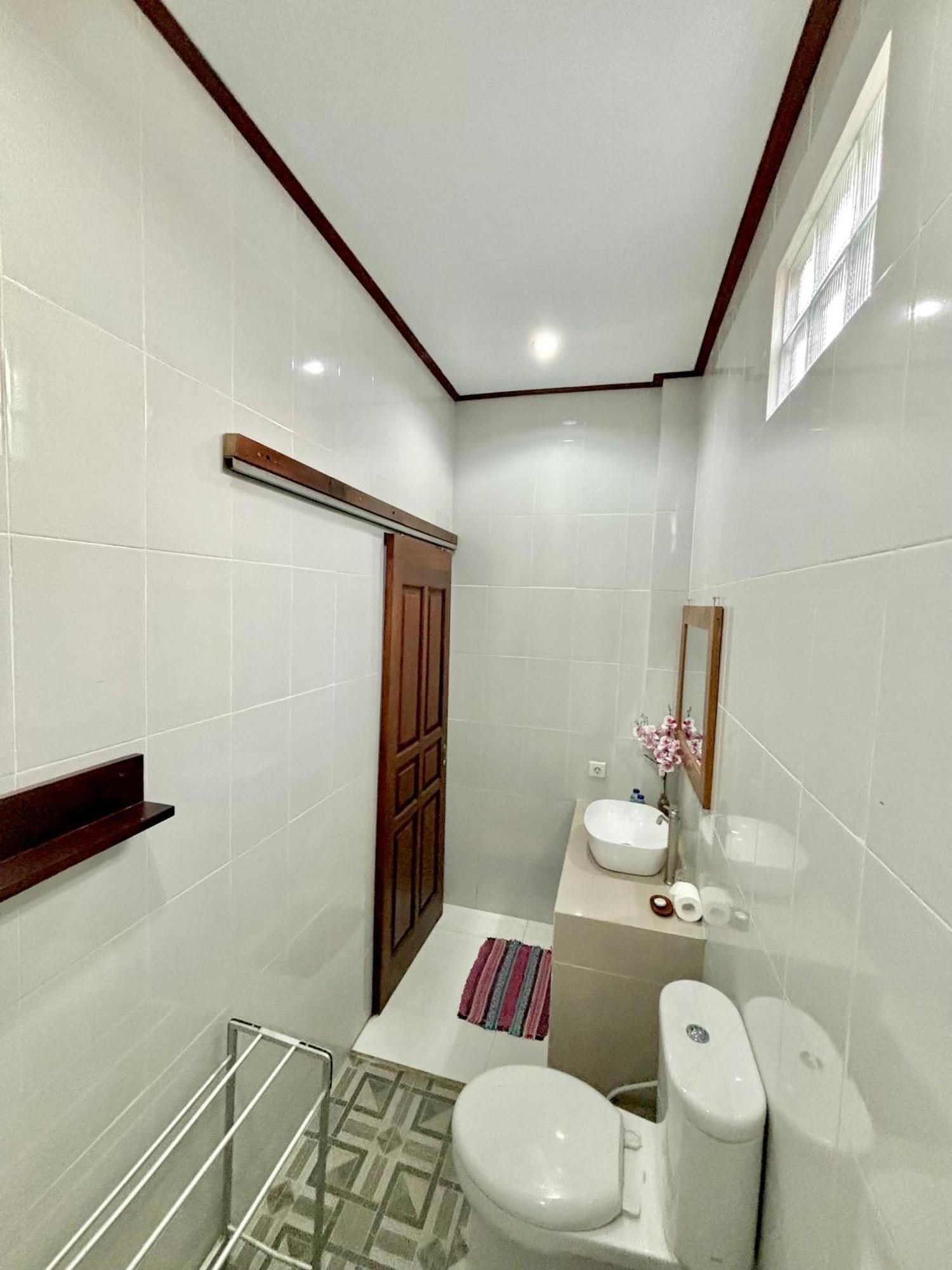 The Lima Home Stay In Canggu Exterior foto